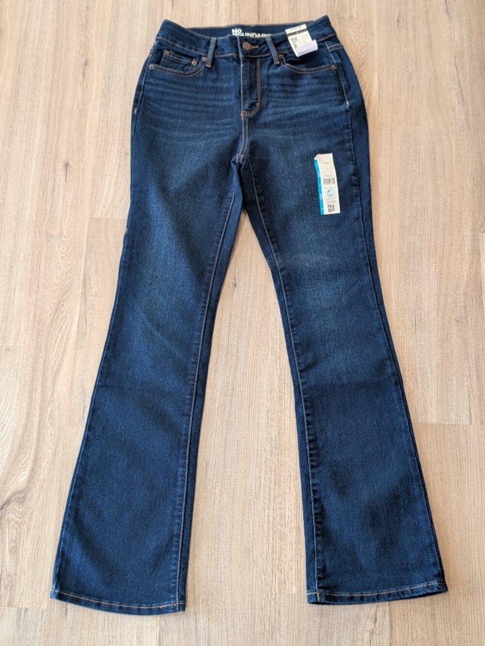 Women's Bootcut Size 6 Mid-rise Jeans, Dark Wash, No Boundaries NWT